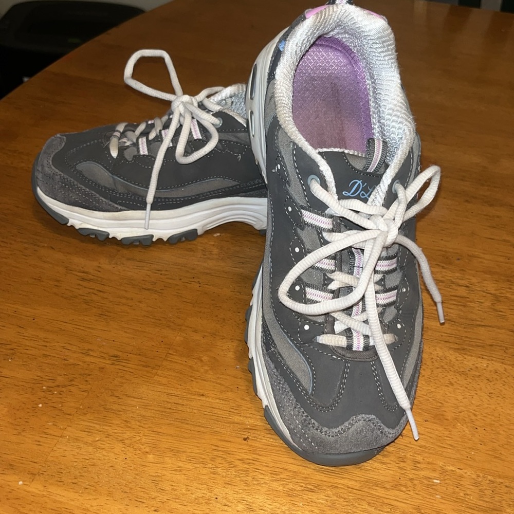 Womens Skechers D’Lites size 8.5 Wide fit “Sparkling Rain” Charcoal/Pink
